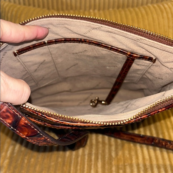NWT Brahmin Katie Shoulder Bag | Pecan Melbourne Croc Embossed Leather - Picture 11 of 13